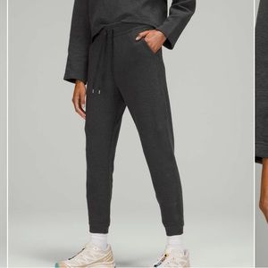 Ribbed High Rise Jogger